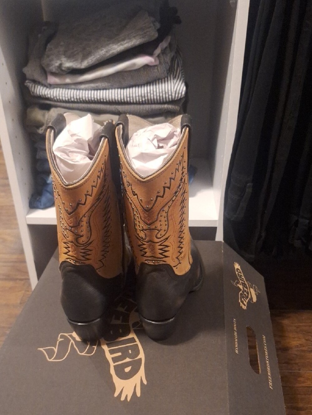 freebird Two-Tone Black & Tan Western Zip Boots - Picture 4 of 10